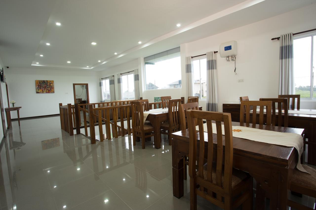 Grand Camellia Hotel Nuwara Eliya Bagian luar foto