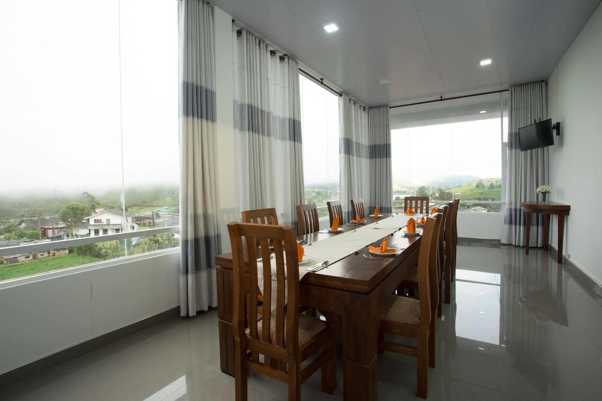Grand Camellia Hotel Nuwara Eliya Bagian luar foto